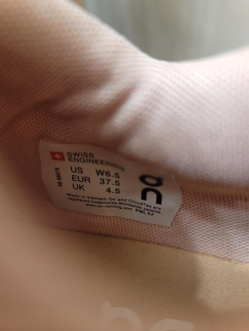 On THE ROGER Advantage - White / Rosehip - Womens Sz 6.5 - Picture 7 of 7